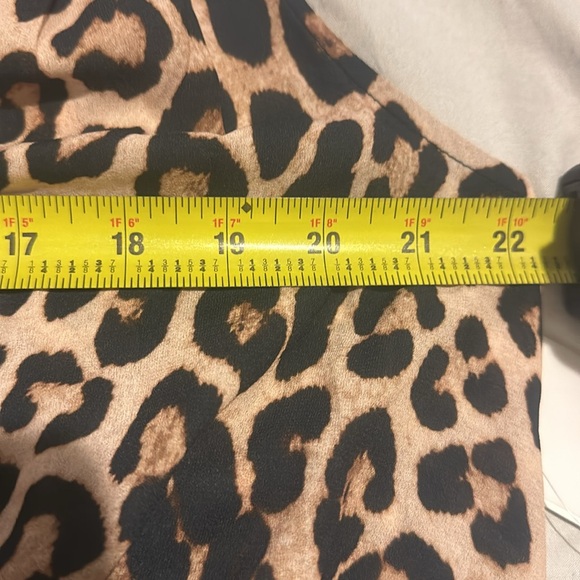 NWT Good American Georgette Wrap Front Bodysuit Good Leopard003 - Picture 11 of 15